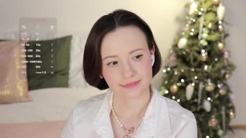 Essie  online show from January 12, 11:36 pm