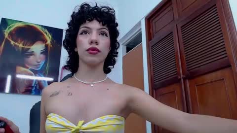 fernanda online show from December 7, 11:23 pm