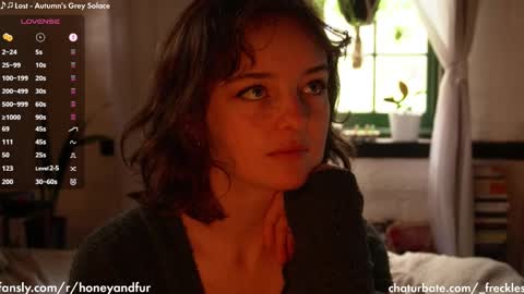 Jacqui  Queen goddess motorcycle mozzarella Jaq  next livestream see bio online show from December 18, 9:08 pm