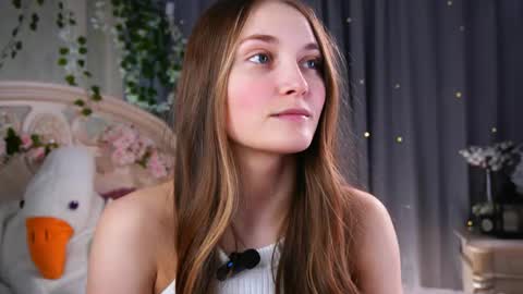 Milly online show from April 15, 8:15 am