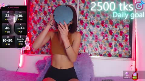 Gwen online show from February 5, 5:20 am