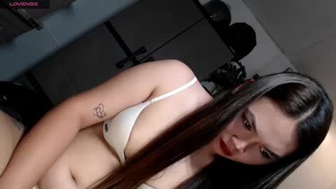 HORNY GODDESS online show from February 14, 4:58 am