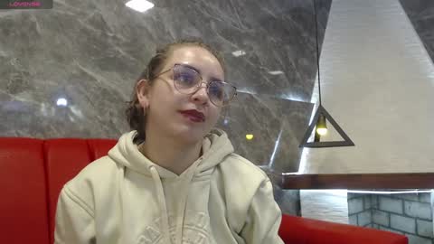 Isa online show from January 18, 11:21 am