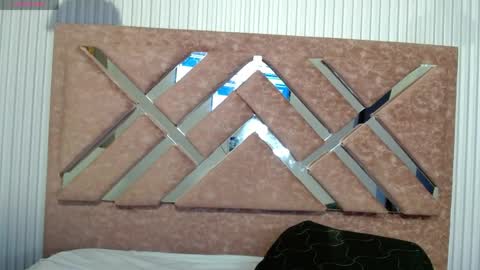 Isa online show from April 17, 12:07 pm