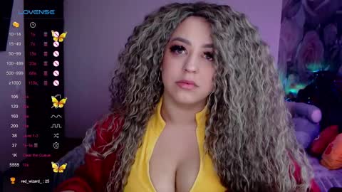 _just_a_queen_3 online show from February 6, 6:13 pm