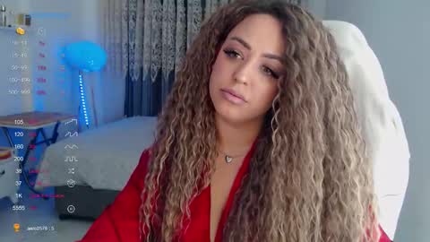 _just_a_queen_3 online show from November 28, 7:06 pm