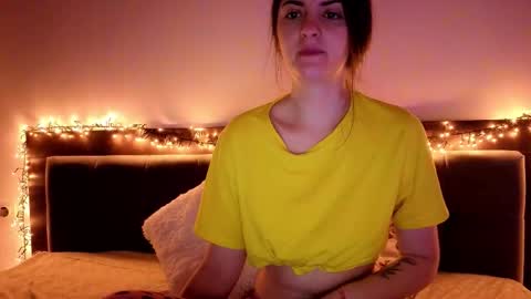 _just_a_simple_girl online show from March 6, 3:23 am