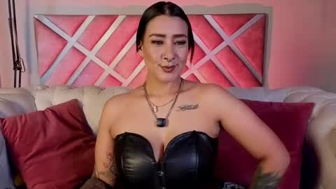 kelly online show from May 29, 1:20 pm