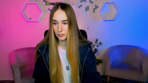 _kellykitten_ online show from November 19, 10:48 am