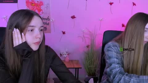 _kellykitten_ online show from April 30, 9:03 am