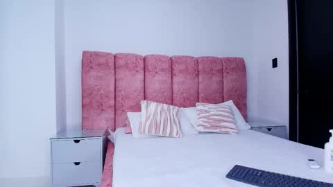 Kendall online show from November 28, 12:41 pm