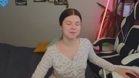 Molly   online show from January 22, 5:37 am