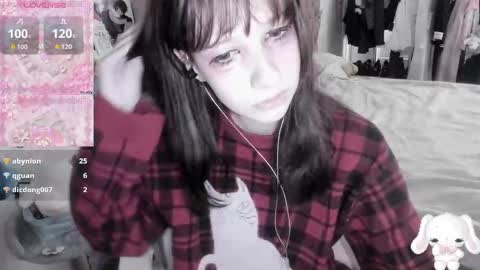  kuro  online show from March 11, 7:45 am