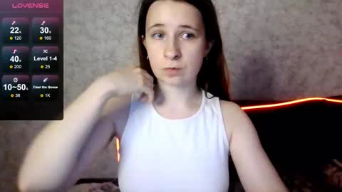 _kylle_ online show from October 9, 6:34 pm