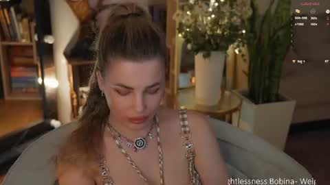 _lady__m_ online show from June 13, 8:06 pm