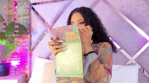 Lanna  online show from March 18, 3:55 am