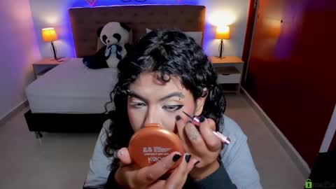 Liily online show from September 28, 8:58 pm