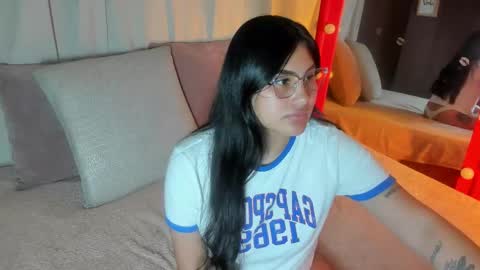 Ivy 3 online show from February 2, 7:35 pm