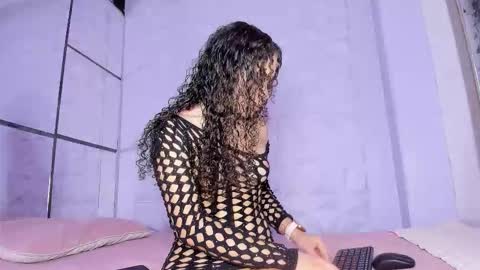 Anna online show from November 5, 11:37 am