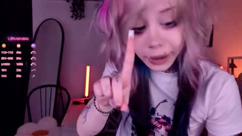 Lolly online show from November 21, 10:39 am