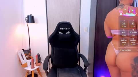  Laura  Independent Model  online show from November 17, 11:49 pm