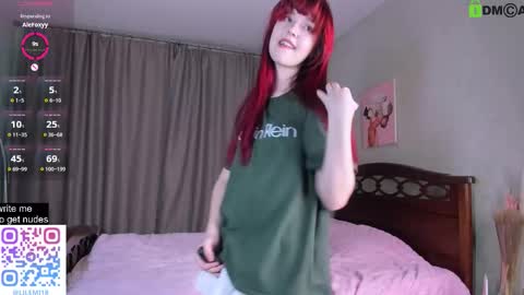 _lucystars online show from December 18, 3:06 pm