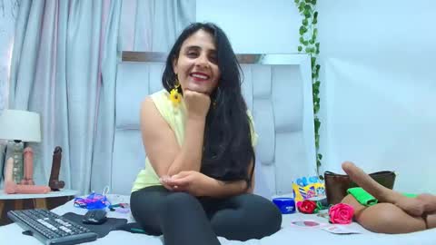 _marcela__ online show from October 16, 1:14 pm