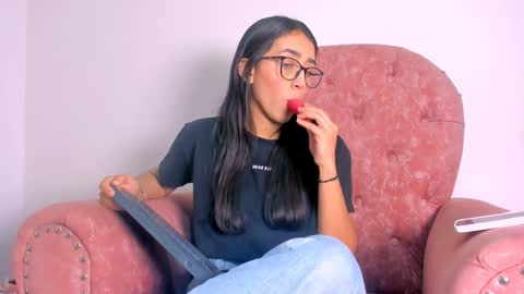 Maria online show from January 7, 2:19 pm