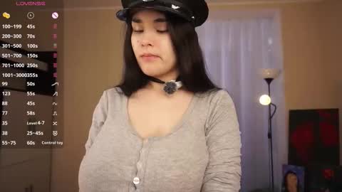  Gwen  online show from March 22, 9:04 am