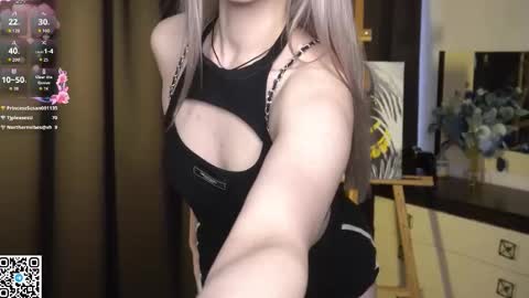 Elva  online show from November 28, 7:55 am