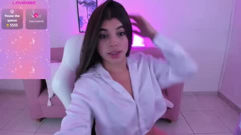  MIa blue 18  online show from September 15, 6:37 pm