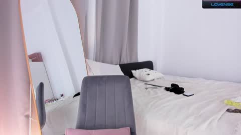 _milkyway online show from November 30, 2:32 pm