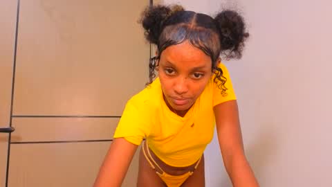 Mimi online show from April 14, 9:42 am