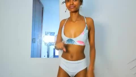 Mimi online show from March 2, 5:08 am