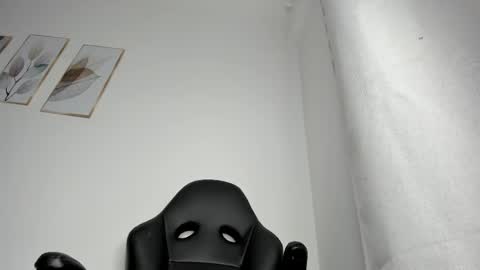 _molly_rosse_ online show from May 30, 12:25 pm