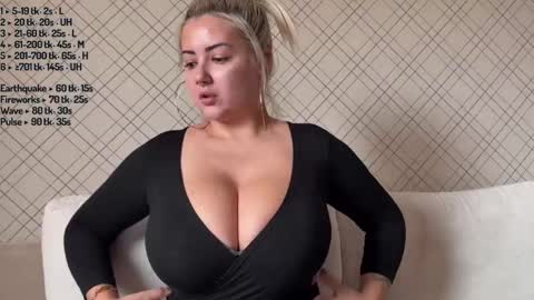 Francine Aisi Morpho - a genus of blue butterflies. online show from October 27, 10:11 am