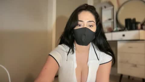 naty19 online show from December 18, 2:05 am