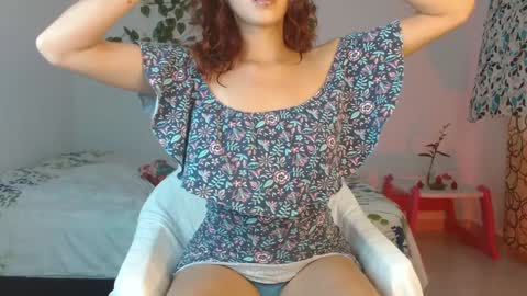 _nayade_ online show from January 5, 8:42 pm