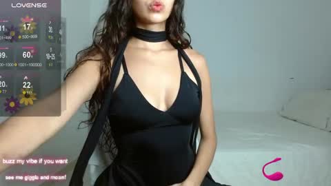 _nayade_ online show from March 24, 12:05 am