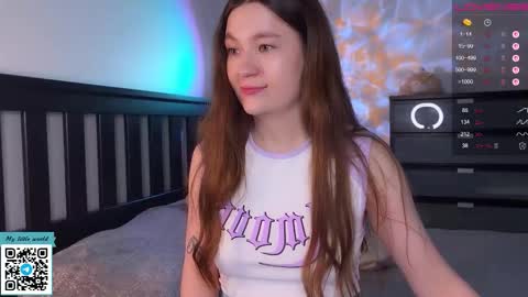 Mia with a big heart  online show from September 14, 2:04 pm