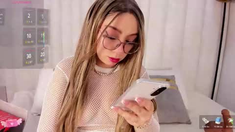 Niole online show from February 1, 7:51 am