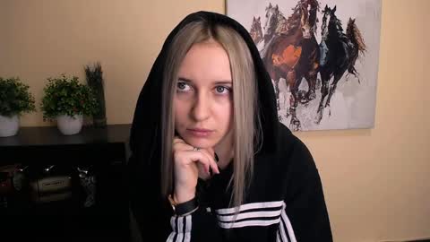 Nica online show from April 11, 8:29 am