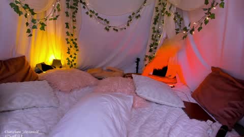 Olivia Wolf  online show from December 20, 9:28 pm