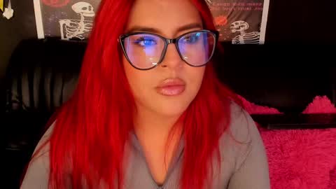 Laura online show from December 7, 5:53 pm