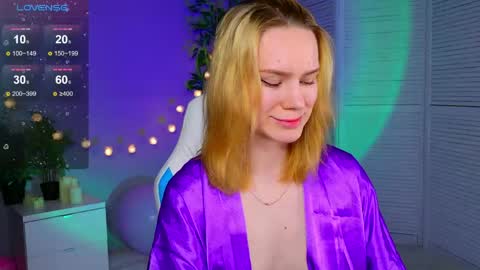 im Amy online show from April 5, 1:43 pm