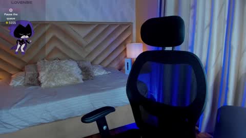 Raven online show from September 22, 2:37 pm