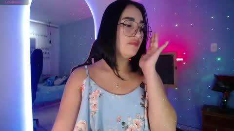  SantaLove  online show from September 18, 7:01 pm