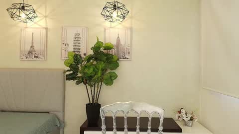 Sassy Girl online show from October 4, 6:34 pm