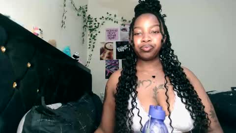 Abbie online show from March 17, 5:06 pm