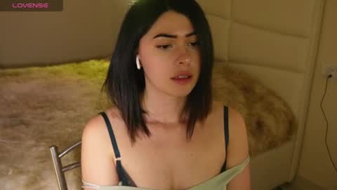 Sophy online show from April 8, 9:28 pm